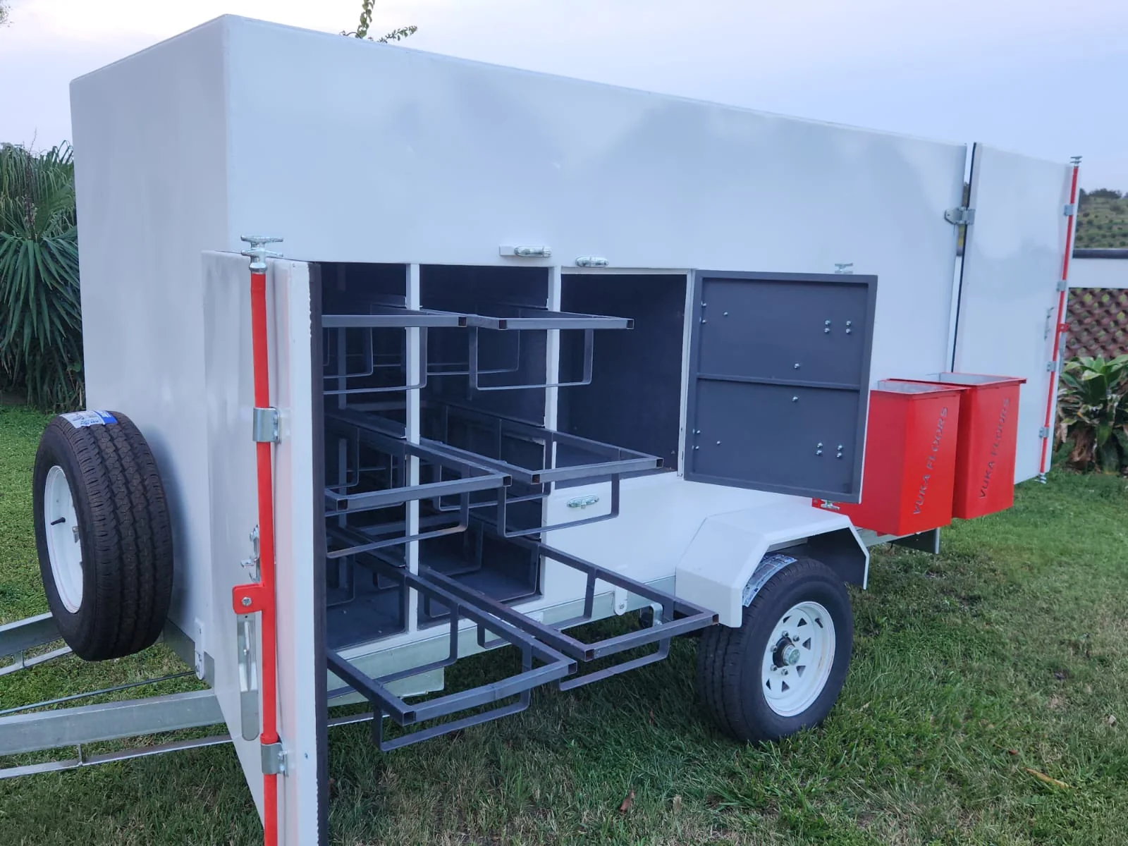 Heavy duty steel trailer for industrial transport